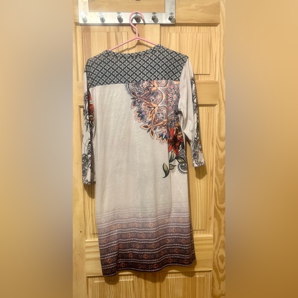 Smash 3/4 length sleeve tunic/dress - Picture 2 of 3